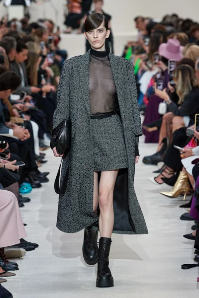 Look 53